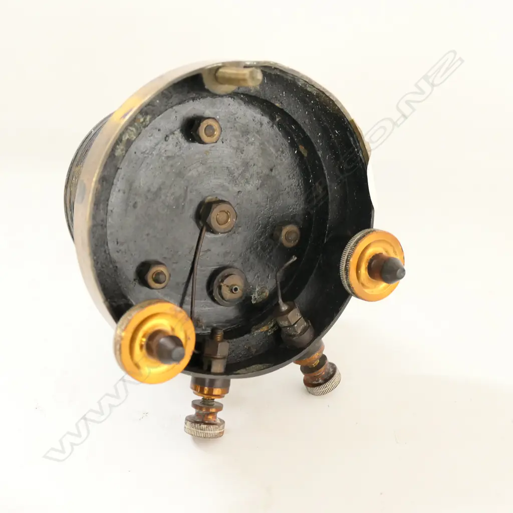 MOVING COIL BRASS GALVANOMETER WITH THREE-SCREW BASE by TOWNSON & MERCER, LONDON (PARTS ABSENT) Image 1++